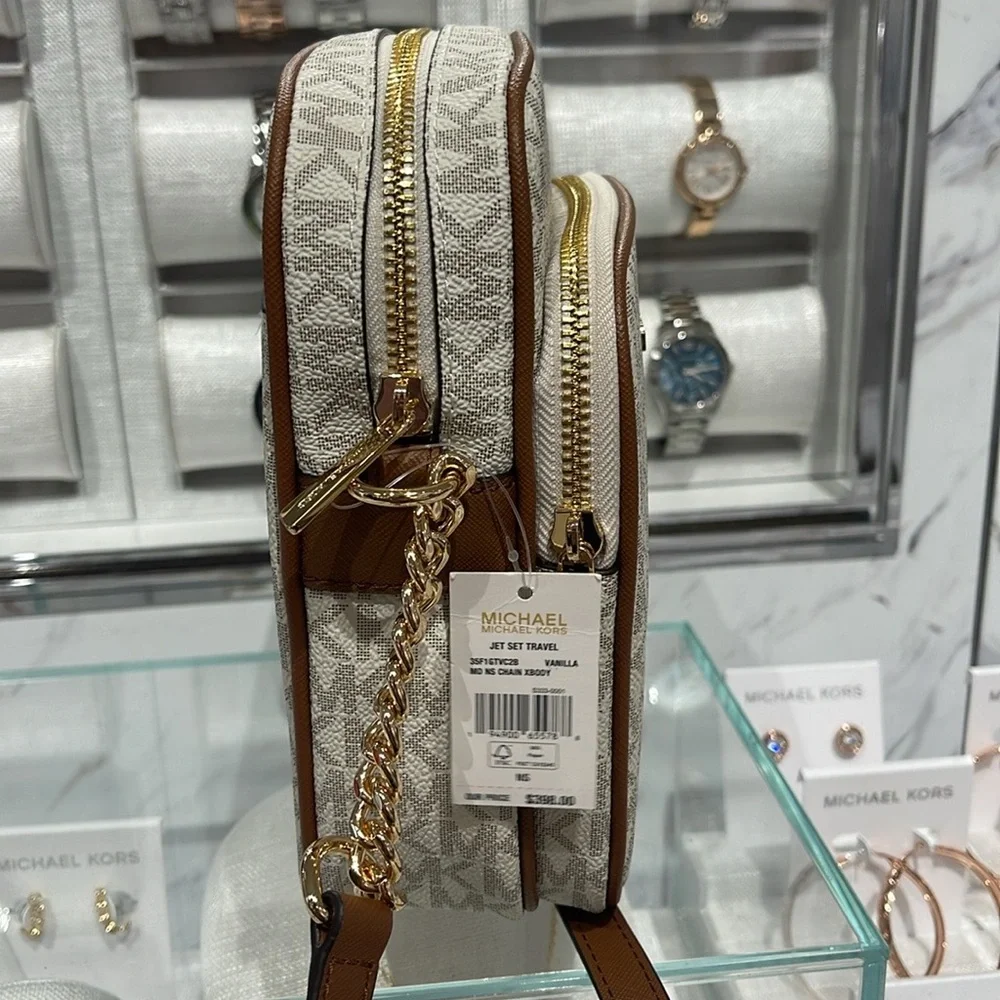 MICHAEL KORS Jet Set Travel Md NS Logo Crossbody Flight Bag Messenge Vanilla NWT